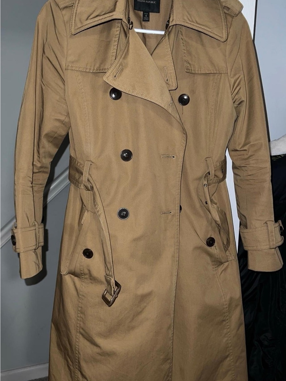 Banana Republic Women's Camel Tan Double-Breasted Trench Coat